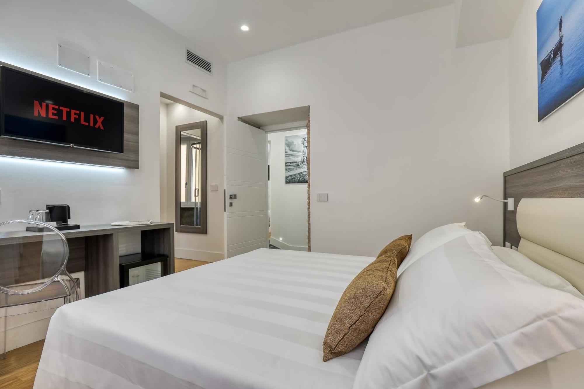 Gallery Suite Civitavecchia Rom bilde